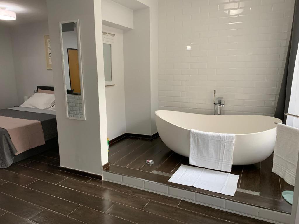Argiro95 Luxury Appartamento Bari